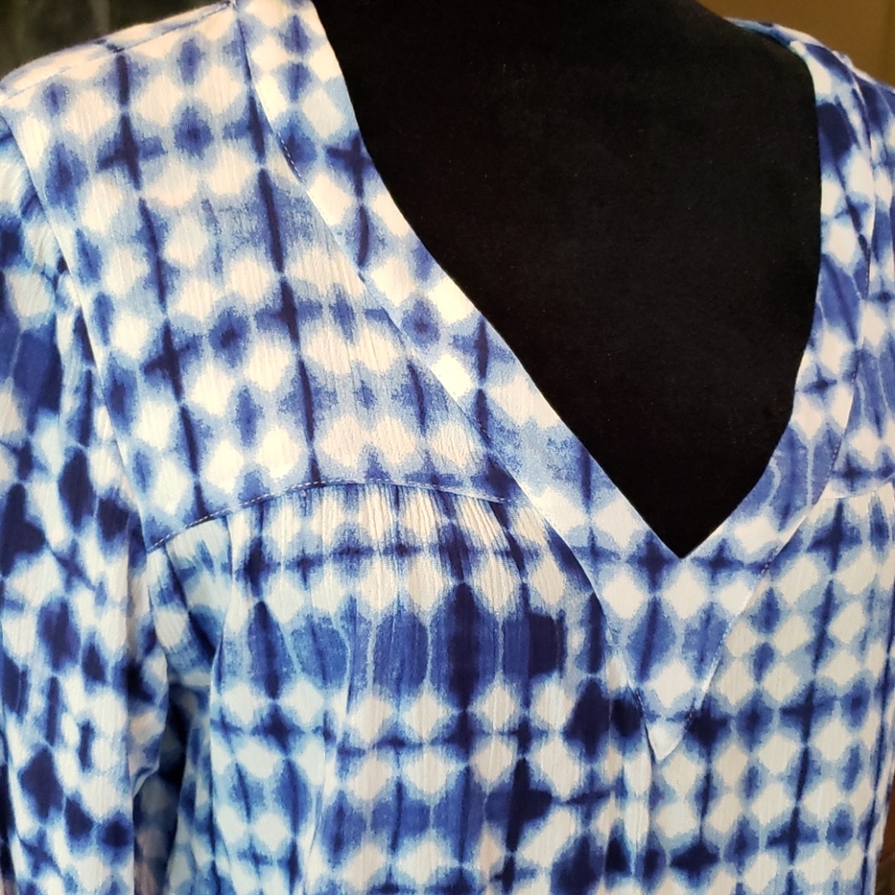 Womens top - Picture 3 of 6